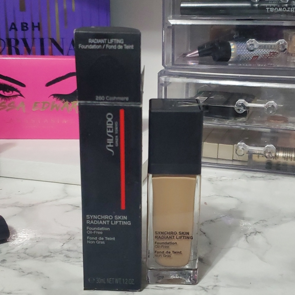 Shiseido synchro skin foundation